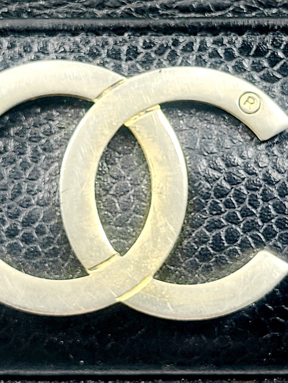 Chanel Leather Shoulder Bag - Picture 4 of 7